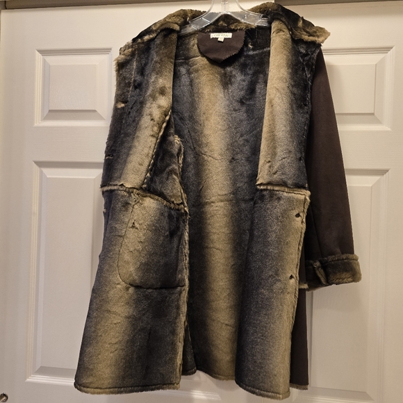 Women's Orvis Shearling Winter Coat - Picture 12 of 12